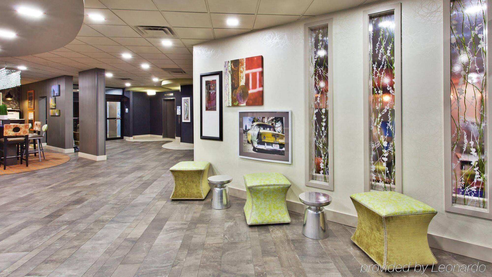 Holiday Inn Express Atlanta Galleria-Ballpark Area By Ihg Smyrna Exterior photo